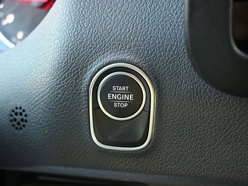 Used 2025 Mercedes-Benz Sprinter 2500 image 18