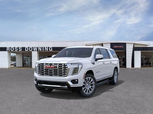 New 2026 GMC Yukon XL Denali w/ Denali Reserve Package RWD image 8