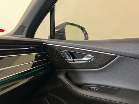 Used 2023 Audi Q7 3.0T Prestige w/ Prestige Package image 30