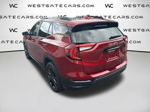 Used 2023 GMC Terrain SLE w/ Elevation Edition FWD image 11