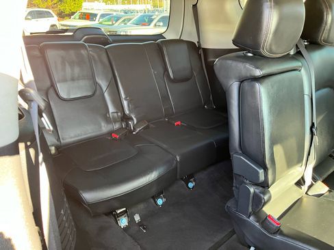 Used 2020 Nissan Armada SL w/ Premium Package image 19