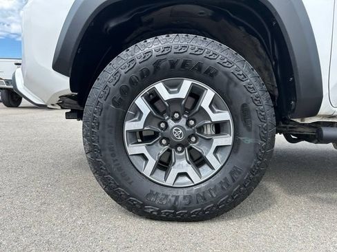 Used 2023 Toyota Tacoma TRD Off-Road w/ Black Out Package (TMS) AWD/4WD image 14