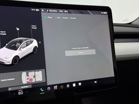Used 2021 Tesla Model Y Long Range image 34
