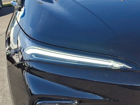 Certified 2025 Buick Enclave Avenir w/ Super Cruise Package image 9