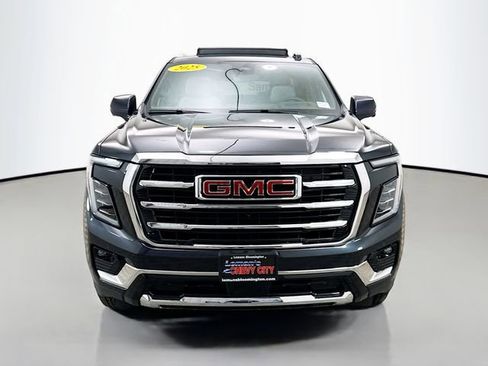 Used 2025 GMC Yukon Elevation w/ Technology Package image 2