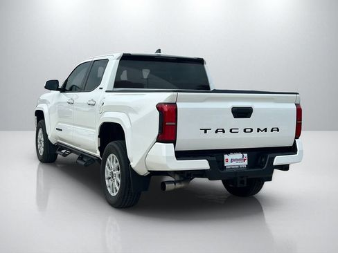 Used 2024 Toyota Tacoma SR5 RWD image 7