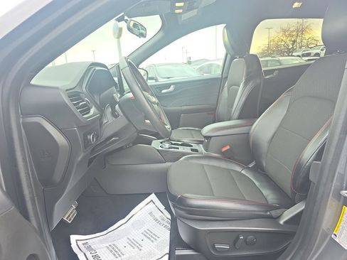 Certified 2023 Ford Escape ST-Line w/ Tech Pack #1 image 17