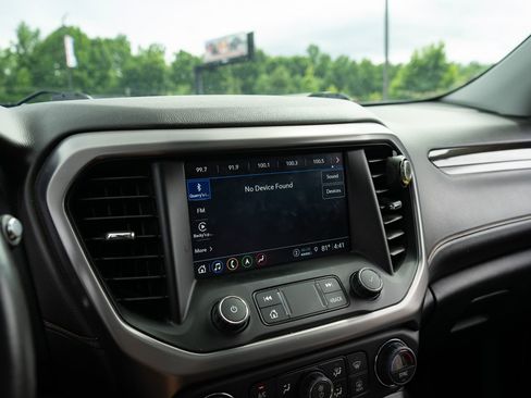 Used 2022 GMC Acadia AT4 w/ Preferred Package AWD/4WD image 25