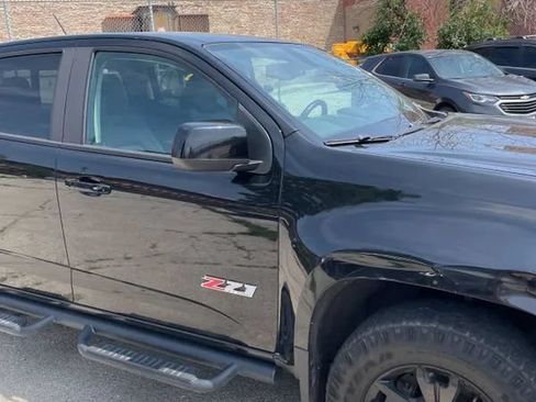 Used 2017 Chevrolet Colorado Z71 w/ Z71 Midnight Edition AWD/4WD image 15