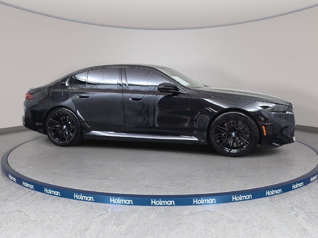 Used 2026 BMW M5 w/ Executive Package AWD/4WD image 4