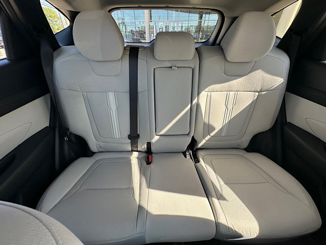 New 2026 Hyundai Tucson SEL AWD/4WD image 17