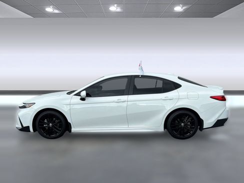 Certified 2025 Toyota Camry SE FWD image 2