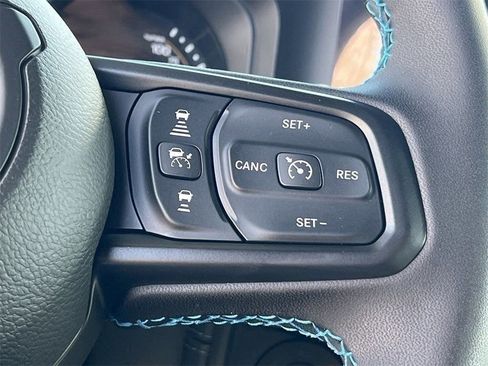 New 2025 Jeep Wrangler Unlimited Rubicon 4xe w/ Technology Group AWD/4WD image 14