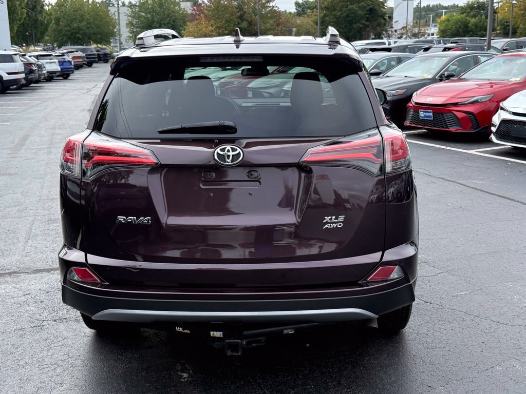 Used 2018 Toyota RAV4 XLE AWD/4WD image 7