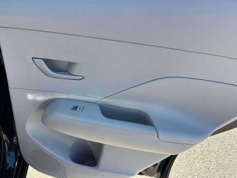 Used 2025 Hyundai Kona SEL AWD/4WD image 9