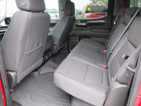 Used 2024 GMC Sierra 1500 Elevation w/ LPO, Elevation Black Package image 30