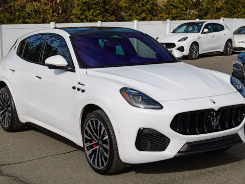 Used 2023 Maserati Grecale Modena image 9