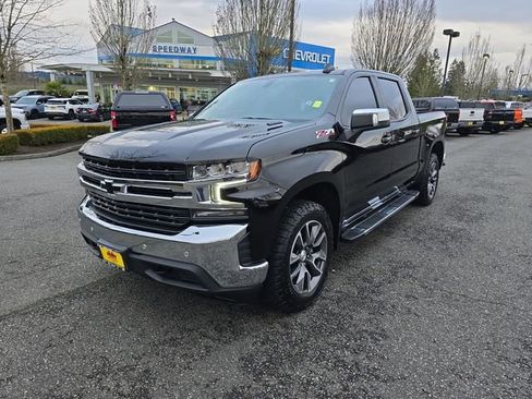 Certified 2022 Chevrolet Silverado 1500 LT w/ All Star Edition Plus image 2