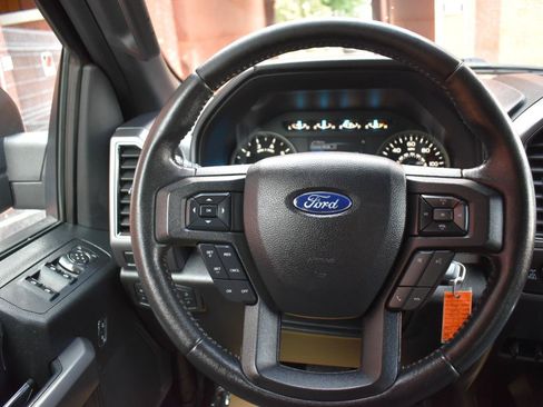 Used 2020 Ford F150 XLT w/ Equipment Group 302A Luxury AWD/4WD image 22