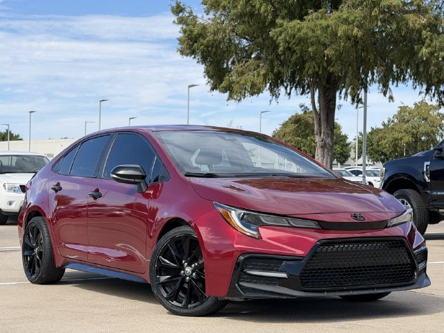 Used 2022 Toyota Corolla SE FWD image 2