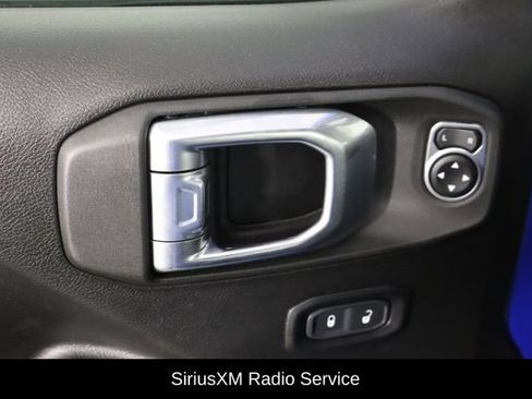 Used 2022 Jeep Gladiator Sport AWD/4WD image 22