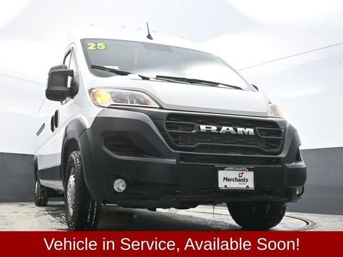 Used 2025 RAM ProMaster 2500 w/ Convenience Group image 30