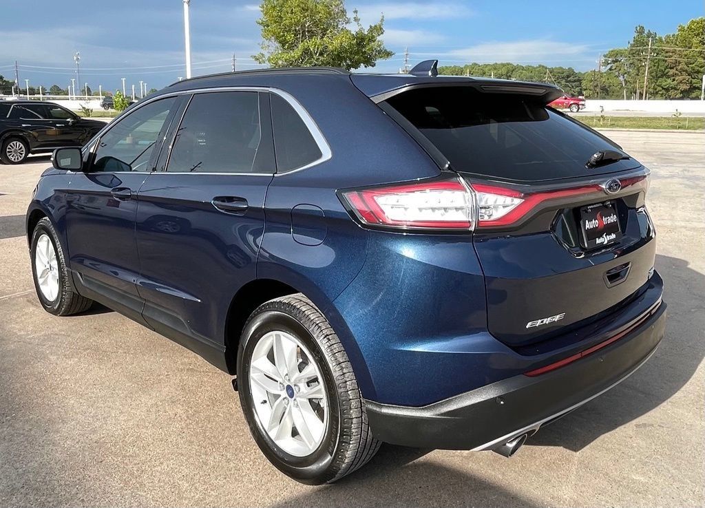 Used 2017 Ford Edge SEL w/ Equipment Group 201A FWD image 3