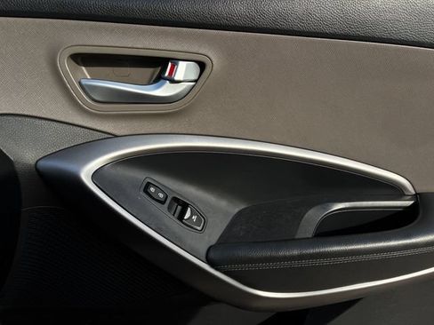 Used 2015 Hyundai Santa Fe Sport FWD image 16
