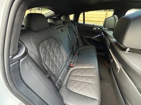 Used 2026 BMW X6 M60i AWD/4WD image 45