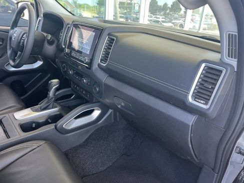 Used 2024 Nissan Frontier SL w/ Technology Package AWD/4WD image 24