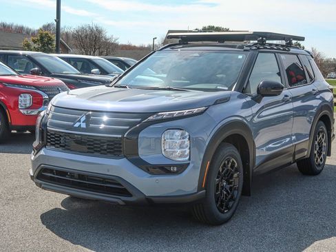 New 2026 Mitsubishi Outlander Trail Edition image 5