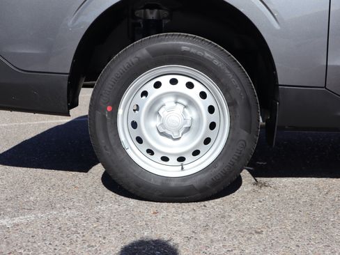 New 2025 Ford Maverick XL image 13