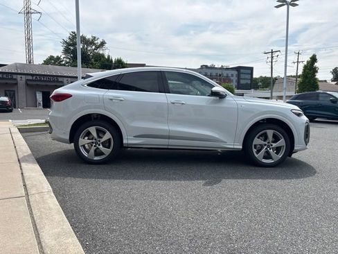 New 2026 Audi Q5 Premium Plus AWD/4WD image 6