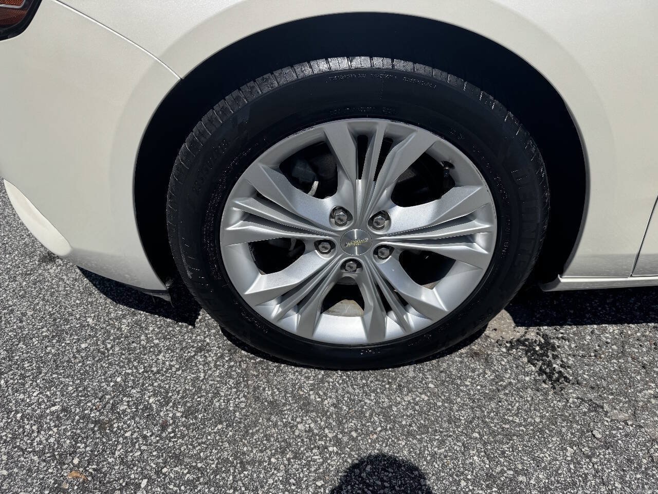 Used 2014 Chevrolet Impala LT w/ Premium Seating Package FWD image 7