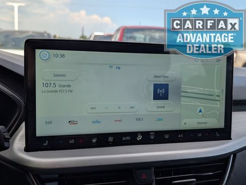Used 2025 Ford Escape Platinum AWD/4WD image 6