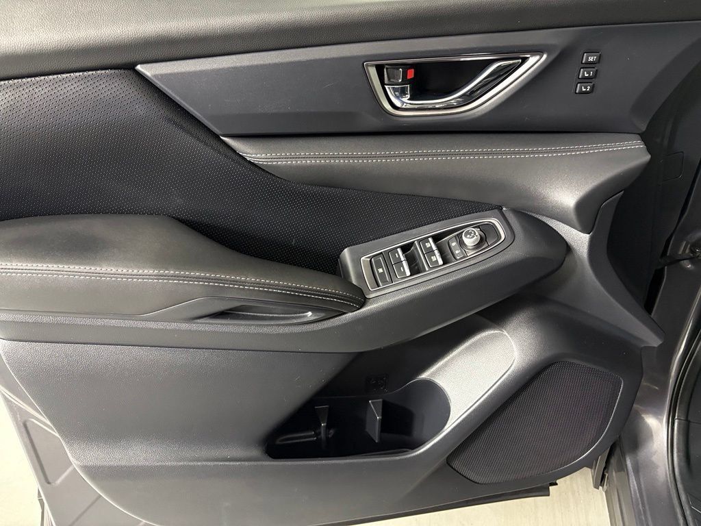 Used 2023 Subaru Ascent Limited AWD/4WD image 14