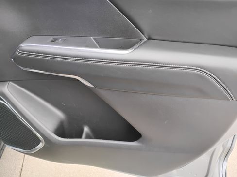 Used 2025 GMC Acadia Elevation image 20