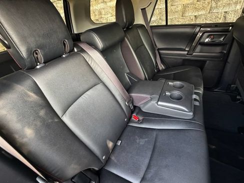 Used 2020 Toyota 4Runner TRD Off-Road Premium AWD/4WD image 29