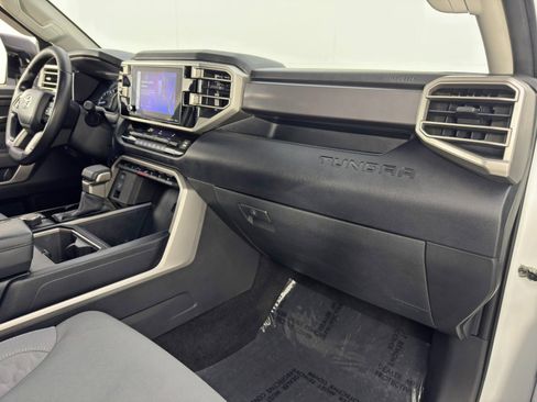 Used 2022 Toyota Tundra SR5 w/ SR5 Convenience Package image 14
