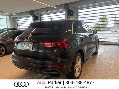 Used 2021 Audi Q3 2.0T Premium w/ Convenience Package AWD/4WD image 3
