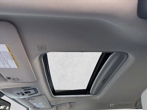 Certified 2026 Toyota Sienna XLE image 22