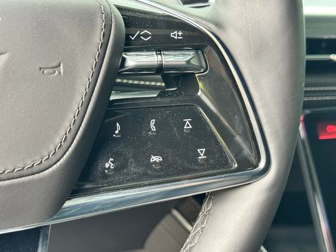 Used 2025 Cadillac Escalade V image 25