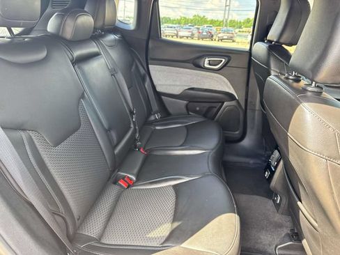 Used 2023 Jeep Compass Latitude AWD/4WD image 21