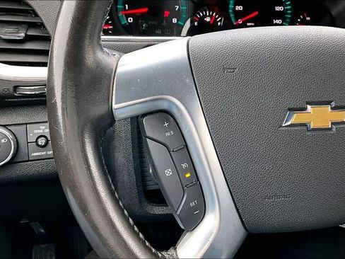 Used 2015 Chevrolet Traverse LT image 7