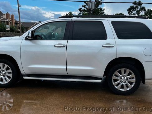 Used 2011 Toyota Sequoia Platinum RWD image 11