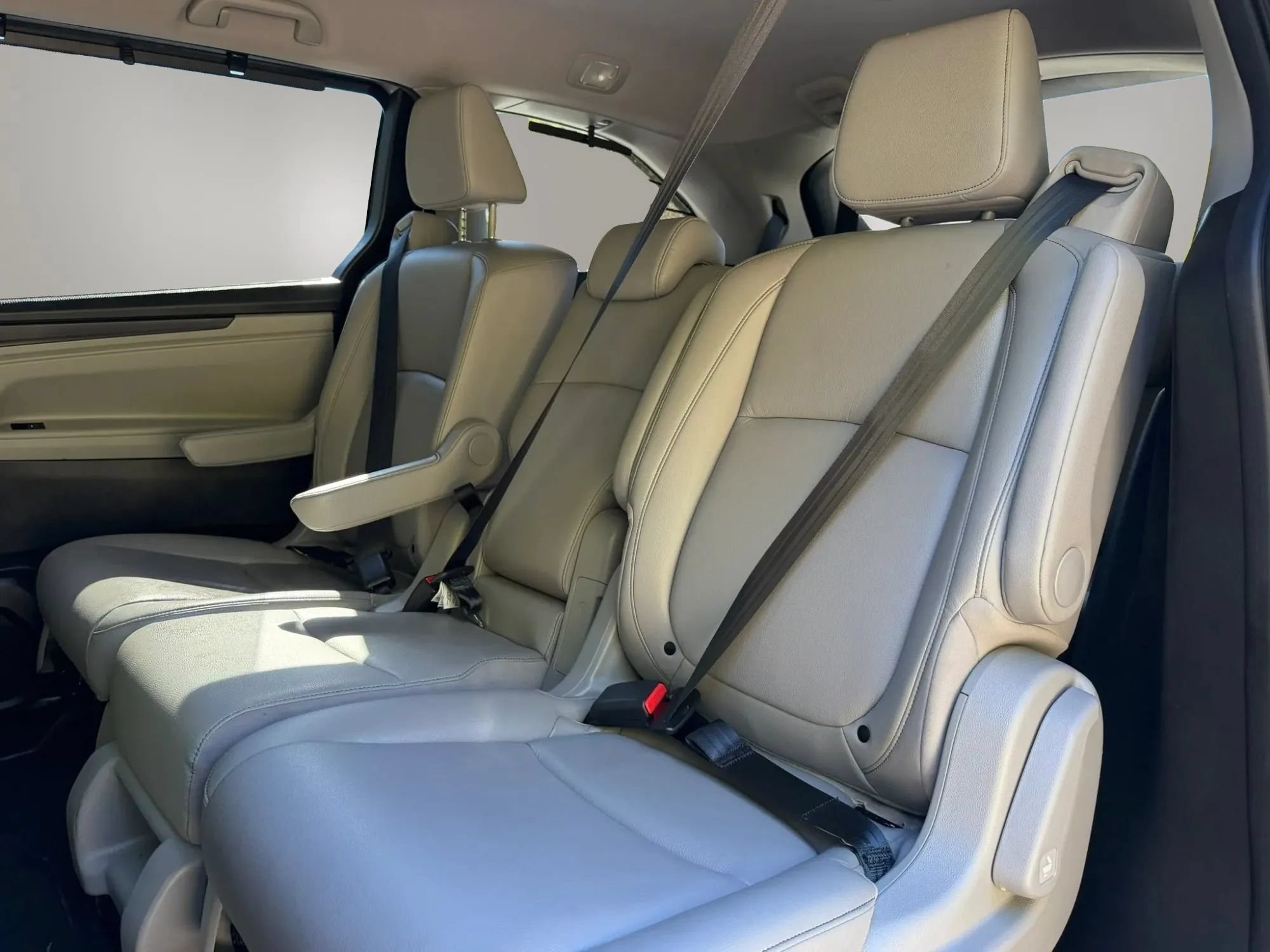 Used 2023 Honda Odyssey Touring image 12