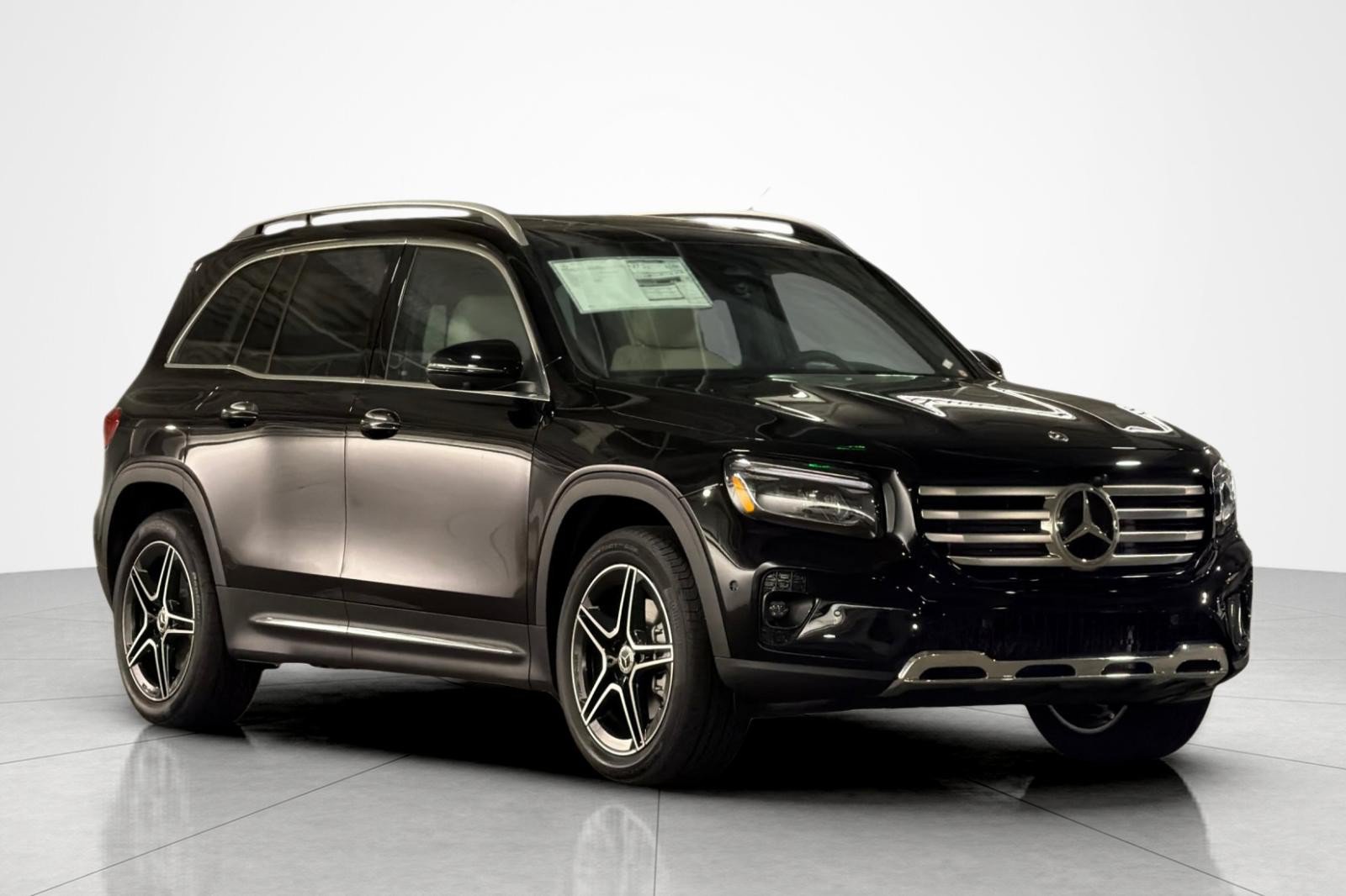 New 2026 Mercedes-Benz GLB 250 4MATIC image 7