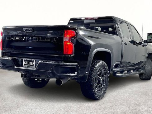 Used 2021 Chevrolet Silverado 3500 LTZ w/ LTZ Plus Package image 2