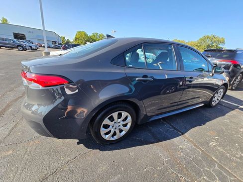 Used 2025 Toyota Corolla LE w/ Convenience Package FWD image 10