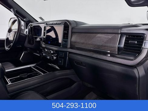 Used 2023 Ford F450 Platinum w/ FX4 Off-Road Package AWD/4WD image 33